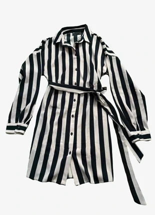 Striped mini shirt dress with button placket and belt, merk: ASOS Design, staat: Nieuw zonder prijskaartje, maat: S / 36 / 8, € 24,00, € 25,90 inclusief Kopersbescherming