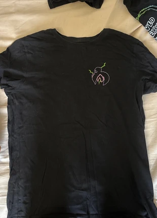 T-shirt broderie féministe, brand: Kiabi, condition: Very good, size: M / 38 / 10, €5.00, €5.95 includes Buyer Protection