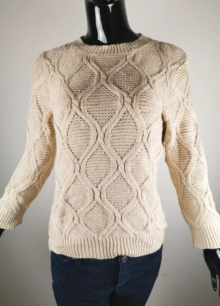 Pull torsadé col rond , marron clair,
Pull hiver vintage old Navy taille M, merk: Vintage Dressing, staat: Heel goed, maat: M / 38 / 10, € 10,00, € 11,20 inclusief Kopersbescherming Pro
