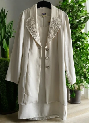 Elegantes weiß/creme farbenes 2-teiliges Set von Yessica – Gr. 38, marke: Yessica, zustand: Sehr gut, größe: M / 38 / 10, 12,00 €, 13,30 € inklusive Vinted-Käuferschutz