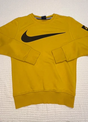 Pull Nike vintage jaune - sweat-shirt Nike - taille S-neuf, brand: Nike, condition: Very good, size: S, €23.00, €24.85 includes Buyer Protection