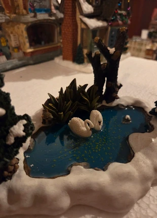 Luville 2006 swan's lake scenery kerstdorp, marque: Luville, état: Très bon état, 30,00 €, 32,20 € Protection acheteurs incluse