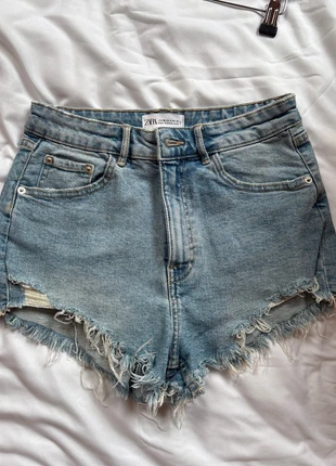 Light Wash Denim Shorts, brand: Zara, condition: Very good, size: M / 38 / 10, €10.00, €11.20 includes Buyer Protection