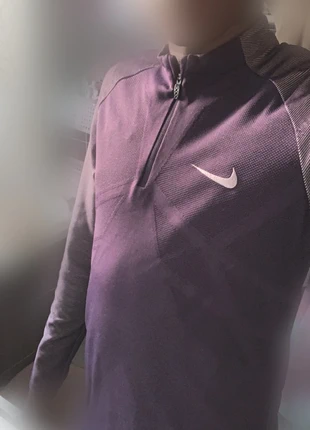 nike maillot d'entraînement mydealer aeroswift, marke: Nike, zustand: Sehr gut, größe: S, 32,00 €, 34,30 € inklusive Vinted-Käuferschutz