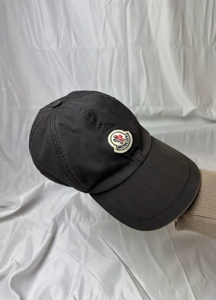 Casquette Moncler, marque: Moncler, état: Bon état, taille: Taille unique, 30,00 €, 32,20 € Protection acheteurs incluse
