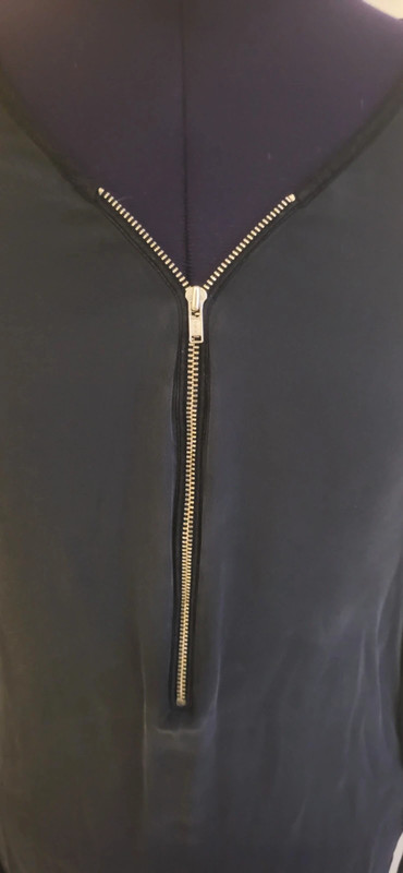 Blouse bleu marine taille M - photo numéro 2