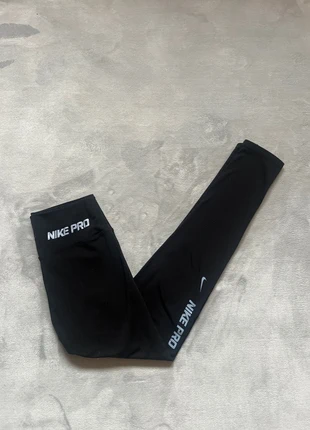 Legging Nike pro, merk: Nike, staat: Heel goed, maat: M / 38 / 10, € 25,00, € 26,95 inclusief Kopersbescherming