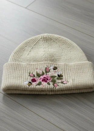 Bonnet beige brodé fleurs & abeille – unisexe doux et tendance, marque: elle&lui, état: Très bon état, taille: Taille unique, 22,90 €, 24,75 € Protection acheteurs incluse