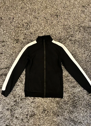 Pull zippé Urban classics | Taille S | Noir bandes blanches | Col montant, marke: Urban Classics, zustand: Sehr gut, größe: S, 10,00 €, 11,20 € inklusive Vinted-Käuferschutz