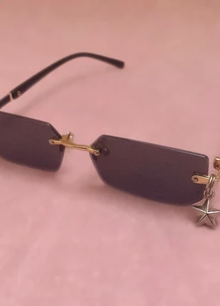 Lunettes Neuve Noir et Doré Pendantif Étoile Festival Y2K Unisex Fasion Techno Rave Berlin, marque: y2k, état: Neuf sans étiquette, 11,00 €, 12,25 € Protection acheteurs incluse