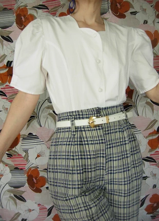 Ceinture vintage blanche en cuir années 80 boucle dorée, merk: Vintage Dressing, staat: Goed, maat: 80 cm, € 22,00, € 23,80 inclusief Kopersbescherming Pro