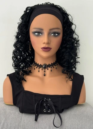 Perruque synthétique noire mi longue bouclée afro avec bandeau, brand: givenza, condition: Very good, €9.00, €10.15 includes Buyer Protection Pro
