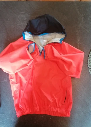 Coupe vent imperméable sport nautique, merk: Tribord, staat: Heel goed, maat: 12 jaar / 152 cm, € 5,00, € 5,95 inclusief Kopersbescherming