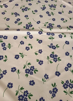 Tissu myosotis, marque: TISSU, état: Très bon état, 3,00 €, 3,85 € Protection acheteurs (Pro) incluse