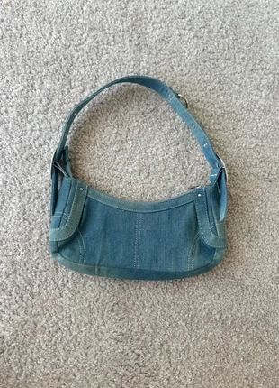 Petit sac à main matière jean Bershka, marca: Bershka, estado: Muy bueno, 6,00 €, 7,00 € Protección al comprador incluida