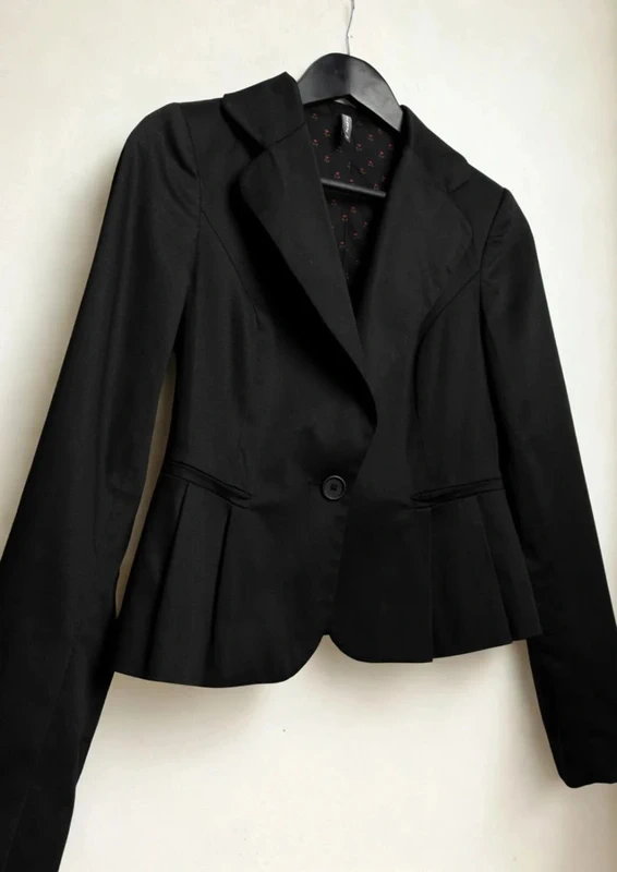 Veste Blazer noire cintrée Naf Naf Taille 36 - photo numéro 2