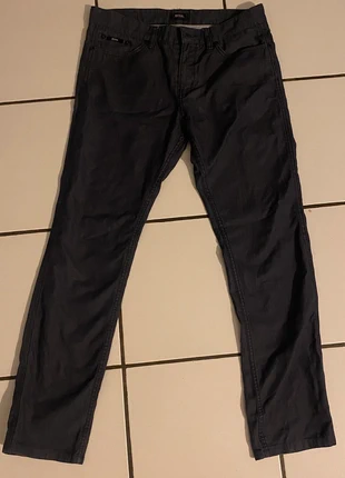 Pantalon gris Hugo Boss – homme / élégant / classique, brand: Hugo Boss, condizioni: Ottime, taglia: IT 34 | W25, €10.00, €11.20 include la Protezione acquisti