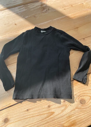 Zwartje truitje, marque: Hema, état: Bon état, taille: 5 ans / 110 cm, 1,00 €, 1,75 € Protection acheteurs incluse