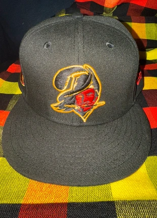 Tampa Bay Buccaneers fitted cap, brand: New Era, condition: New without tags, size: UK 7 5/8, £15.00, £16.45 includes Buyer Protection