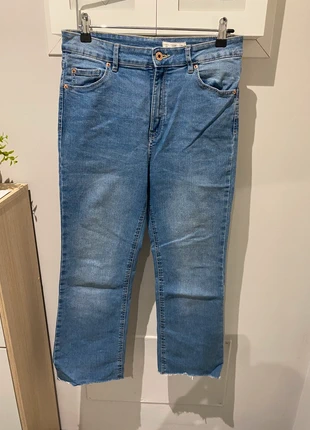 Vaquero cropped flare mujer, marca: Lefties, estado: Nuevo sin etiquetas, tamaño: L / 40 / 12, 8,00 €, 9,10 € Protección al comprador incluida