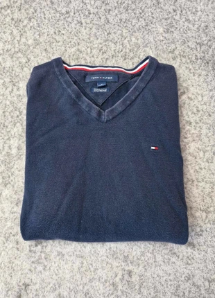 Pull col V Tommy Hilfiger taille M, merk: Tommy Hilfiger, staat: Heel goed, maat: M, € 15,00, € 16,45 inclusief Kopersbescherming