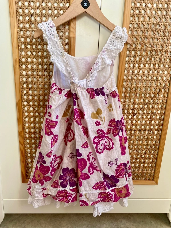 Robe fleurs violettes et dentelle - photo numéro 2