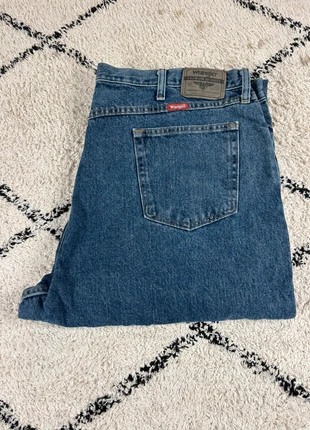 Jean Wrangler Regular W44 L32 Bleu - Denim, marque: Wrangler, état: Très bon état, taille: W44 | FR 54, 11,00 €, 12,25 € Protection acheteurs (Pro) incluse