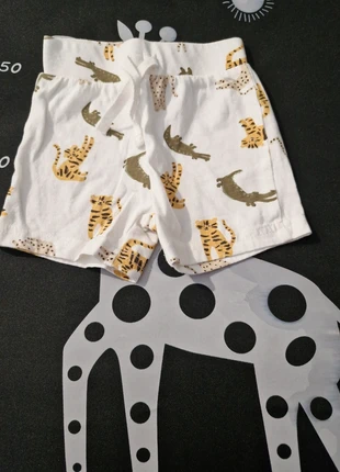 Ensemble + tee shirt 3 mois, marke: sansnom., zustand: Sehr gut, größe: 3-6 Monate / 62, 9,00 €, 10,15 € inklusive Vinted-Käuferschutz