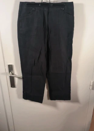 Pantacourt corsaire en lin noir, brand: Caroll, condition: Very good, size: S / 36 / 8, €1.00, €1.75 includes Buyer Protection