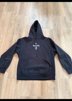 Sweat Supreme Cross Box Logo, marke: Supreme, zustand: Sehr gut, größe: L, 185,00 €, 194,95 € inklusive Vinted-Käuferschutz
