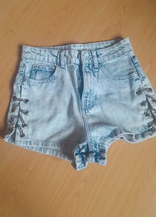 Short avec chaînettes, brand: New Yorker, condition: Very good, size: XS / 34 / 6, €8.00, €9.10 includes Buyer Protection