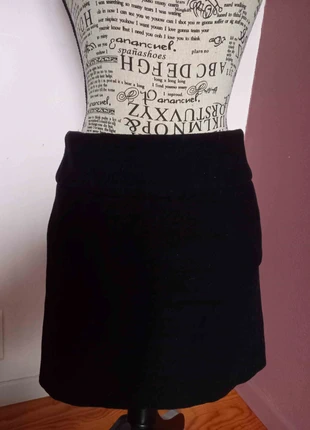 jupe courte noire laine neuf Sinéquanone XS, brand: Sinéquanone, condition: New without tags, size: XS / 34 / 6, €30.00, €32.20 includes Buyer Protection