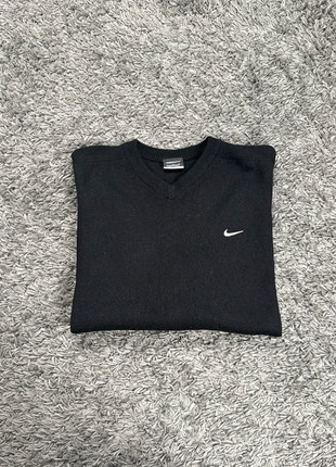Pull Nike noir– taille XL – vintage streetwear. col en v, marque: Nike, état: Très bon état, taille: XL, 15,00 €, 16,45 € Protection acheteurs incluse