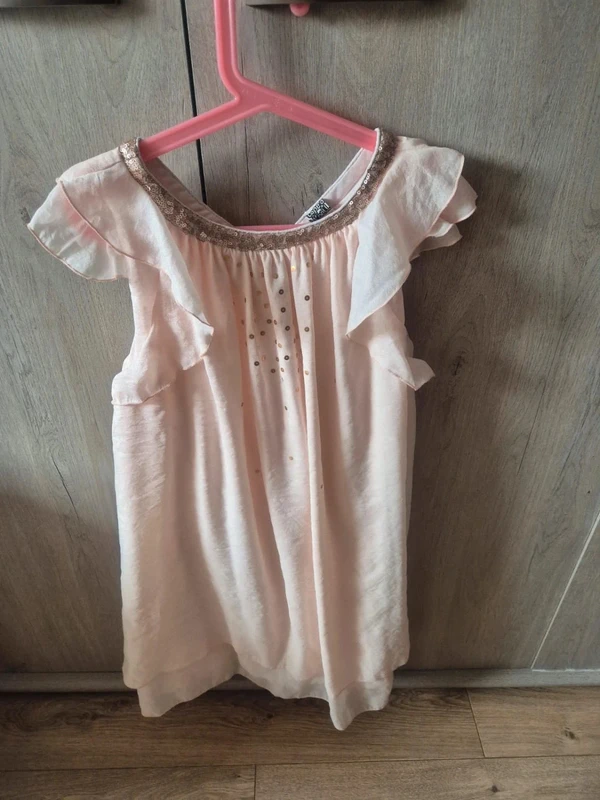 Robe pour événements tape à l'œil beige rosé 10 ans neuve jamais portée