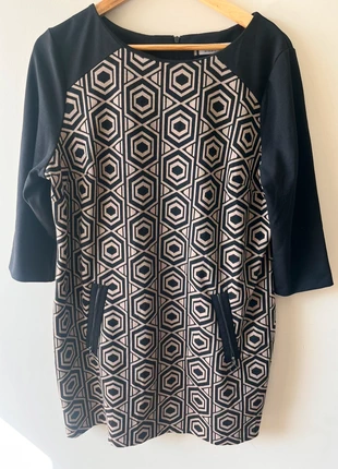 Geometric Print Petite Dress, brand: Principles by Ben de Lisi, condition: Very good, size: XXXL / 46 / 18, €15.00, €16.45 includes Buyer Protection