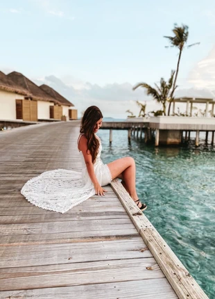 Weißes Sommerkleid mit integrierten Shorts, marque: Sonstiges, état: Bon état, taille: XS / 34 / 6, 8,00 €, 9,10 € Protection acheteurs incluse