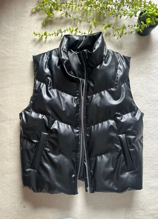 Black Winter vest, brand: Shein, condition: New without tags, size: M / 38 / 10, €10.85, €12.09 includes Buyer Protection
