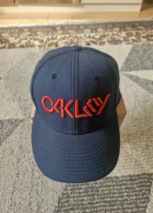 Oakley keep, marque: Oakley, état: Neuf sans étiquette, taille: L, 15,00 €, 16,45 € Protection acheteurs incluse