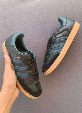 Adidas samba baskets noires et bleues, marque: adidas, état: Très bon état, taille: 38, 60,00 €, 63,70 € Protection acheteurs incluse