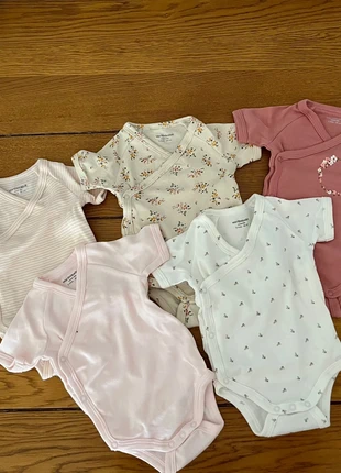 Lot de 5 bodies Verbaudet, marque: Verbaudet, état: Neuf sans étiquette, taille: 3-6 mois / 62 cm, 5,00 €, 5,95 € Protection acheteurs incluse