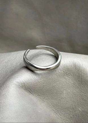 Bague irrégulière et raffinée en argent, brand: Argent, condition: Very good, size: Adjustable, €10.00, €11.20 includes Buyer Protection