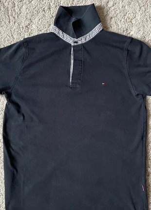 Sweat hoodie polo col Tommy Hilfiger noir - Taille M, marca: Tommy Hilfiger, estado: Muito bom, tamanho: M, €4.00, €4.90 inclui Proteção do Comprador