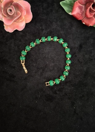 Ravissant fin bracelet de perle💚 ovale verte sur doré, marque: Vintage Chic, état: Bon état, 8,00 €, 9,10 € Protection acheteurs (Pro) incluse
