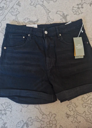 H&M Denim Black Mom Shorts Ultra High Waist Size EU44, marque: H&M, état: Neuf avec étiquette, taille: XXL / 44 / 16, 18,00 €, 19,60 € Protection acheteurs incluse
