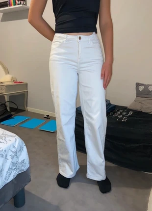 Jeans blanc coupe droite, marque: Garcia, état: Très bon état, taille: XS / 34 / 6, 5,00 €, 5,95 € Protection acheteurs incluse