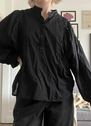 Chemise noir h&m coquette, marke: H&M, zustand: Sehr gut, größe: M / 38 / 10, 5,00 €, 5,95 € inklusive Vinted-Käuferschutz