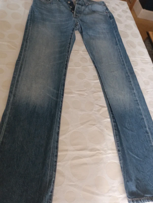 Pantalon jeans homme Levi's 501 taille 40 coupe droite - photo numéro 2