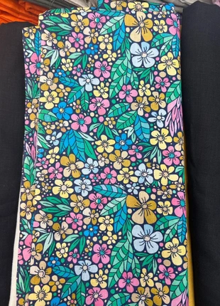 Tissu coton fleuri ~ 100cm x 145cm, marque: Okeo-tex, état: Neuf sans étiquette, 9,99 €, 11,19 € Protection acheteurs (Pro) incluse