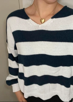 Pull vintage, merk: Amora, staat: Heel goed, maat: M / 38 / 10, € 5,00, € 5,95 inclusief Kopersbescherming