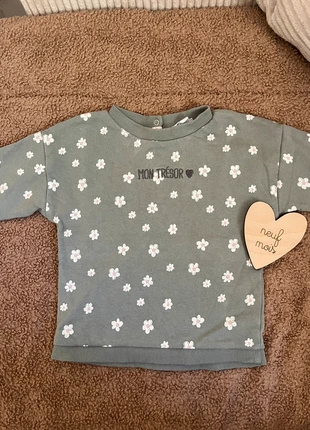 Pull Vert Baudet, brand: Vertbaudet, condition: Good, size: 9-12 months / 74 cm, €2.00, €2.80 includes Buyer Protection